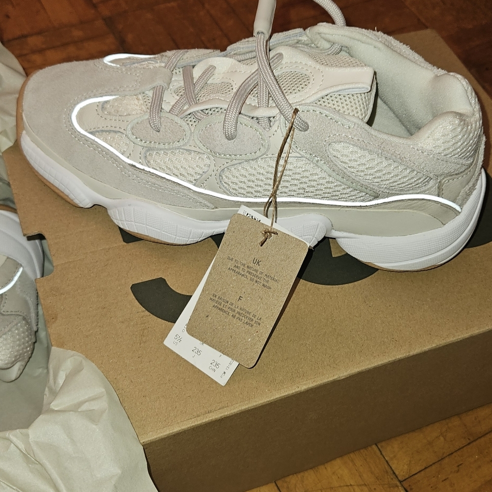 Yeezy 500s Stone Taupe
